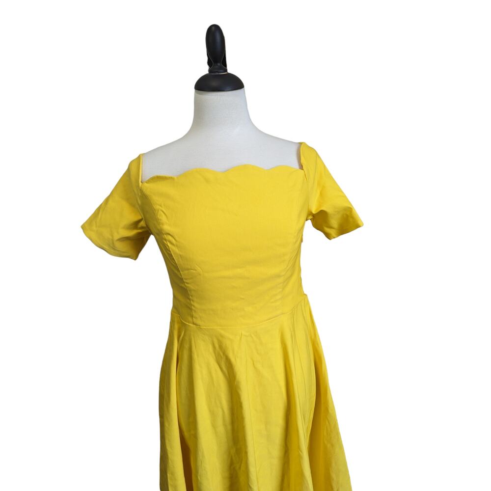 New Yellow Scallop Neckline Short Sleeve Dress Size L - Picture 2 of 9